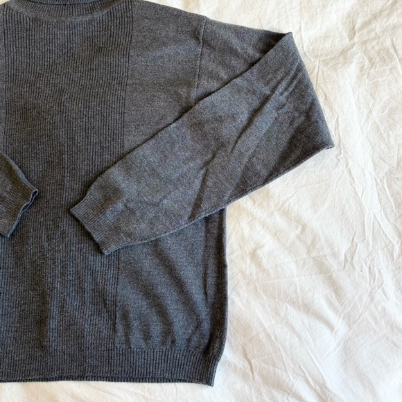 Vintage Pendleton Turtleneck - Picture 2 of 8